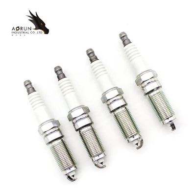As velas de ignição da peça de automóvel do motor de automóveis ajustaram a vela de ignição Kit For Volvo S60 S80 V60 do irídio 30758130