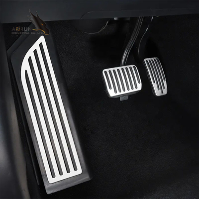 Pedais de aço inoxidável do carro nenhum pedal da aceleração dos furos de broca para o Tesla Model 3