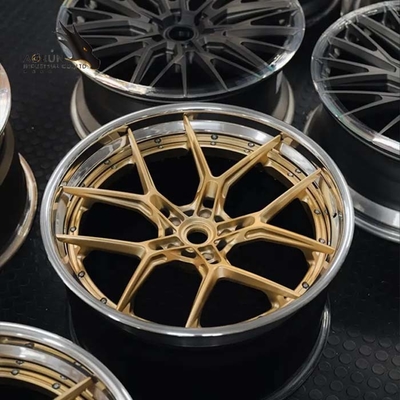 Monoblock luxuoso personalizado 2 partes as rodas forjadas 3 partes da liga para a parte alta forjou carros de competência das rodas