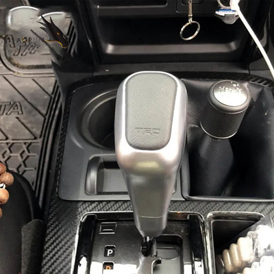 Para Toyota os carros personalizaram o carro de couro da substituição do botão do deslocamento de engrenagem que denomina acessórios